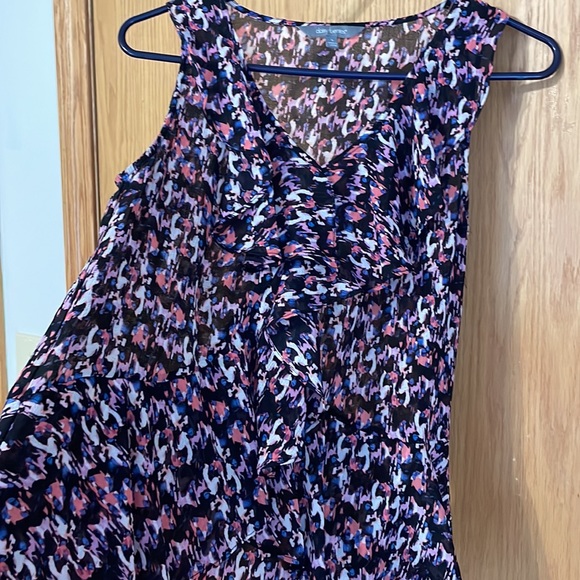 Daisy Fuentes flowy sleeveless shirt - Picture 3 of 5